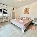 Apartment Tuende Nene *