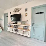 Tuende Nene Apartment Zanka