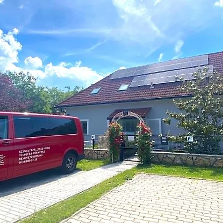Apartament Tuende Nene